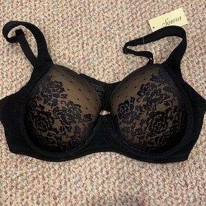 Never worn Soma bra